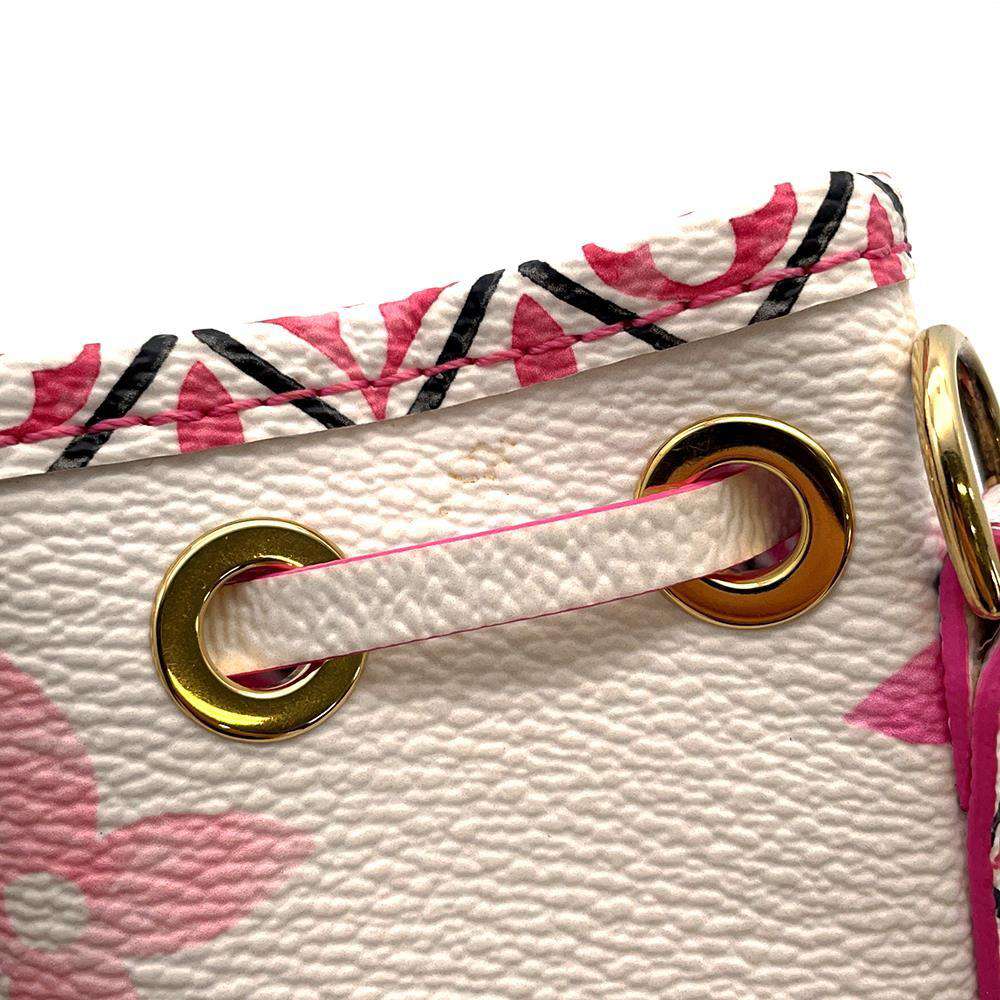 LOUIS VUITTON Nanonoe Rose/White M82386 Monogram / Giant