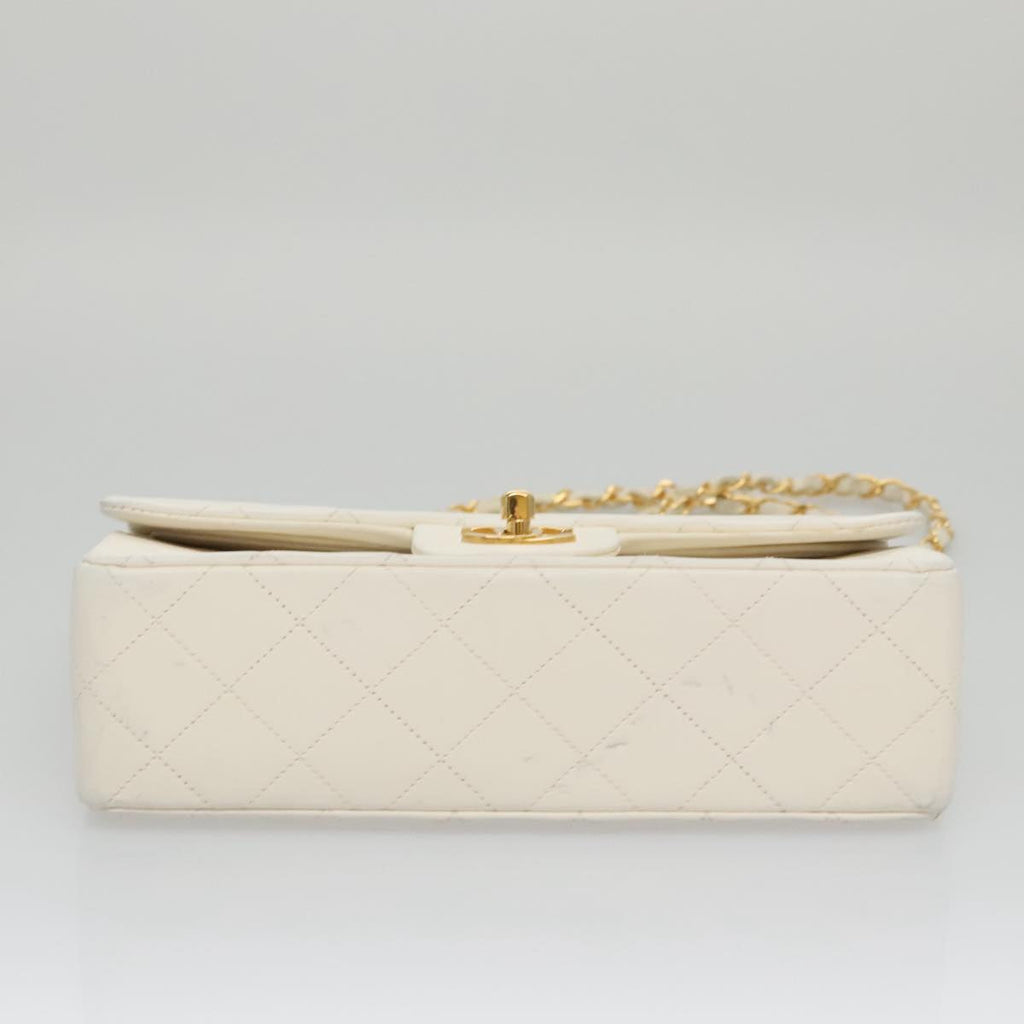 CHANEL Matelasse Chain Shoulder Bag Leather White Gold CC 96085