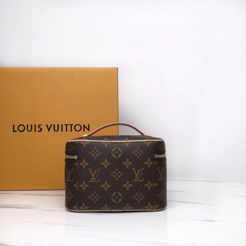LOV2 Bags - Luxurious Bags  2626