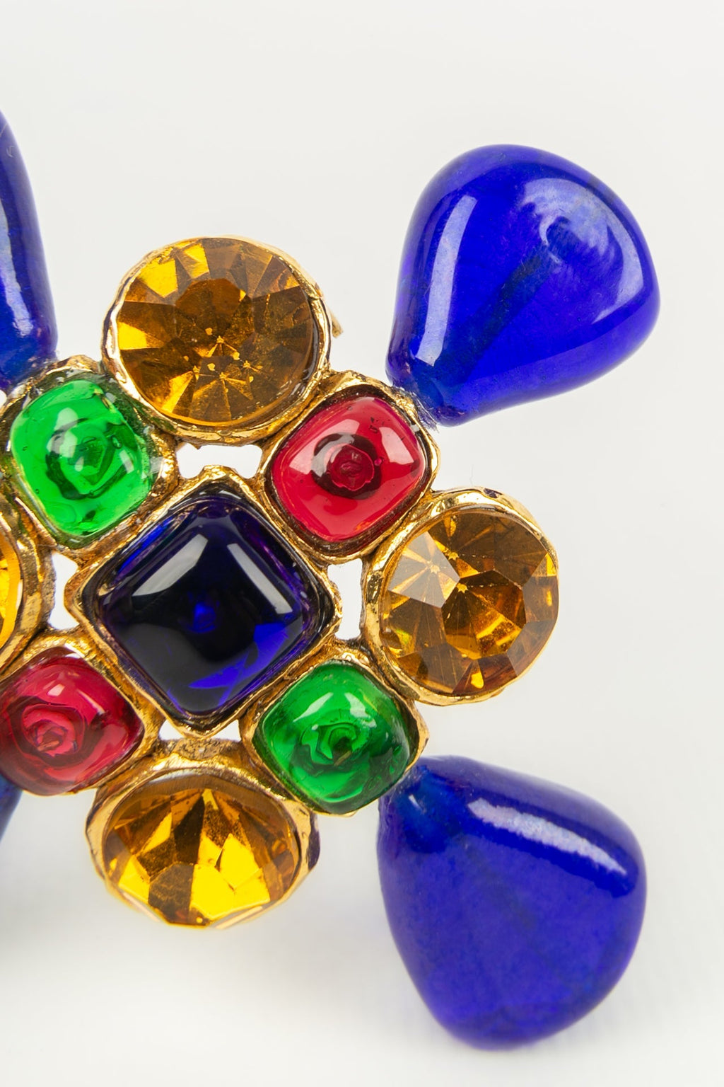 Broche en pÃƒÆ’Ã‚Â¢te de verre Chanel