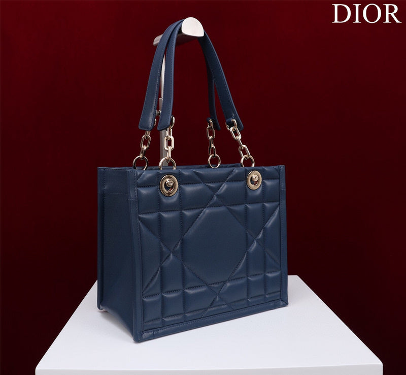 ELE - Dir Bags - 1733