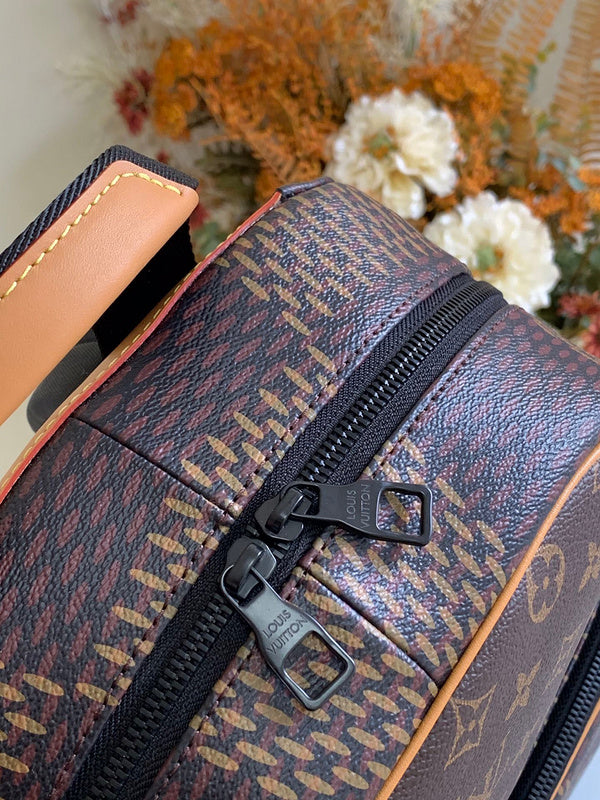 LOV2 Bags - Luxurious Bags  1789
