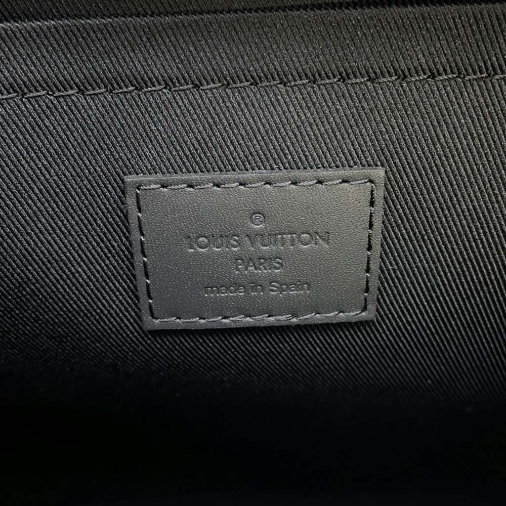 LOUIS VUITTON Pochette・Discovery Noir M62903 Monogram Shadow