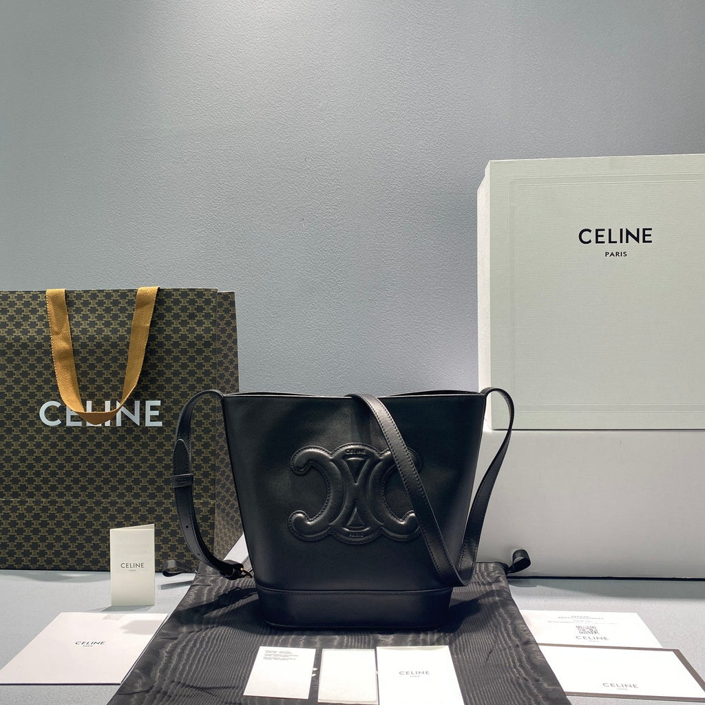 GLAMI Small Bucket Cuir Triomphe Black For Women 9in/22cm 198243DU3.38NO