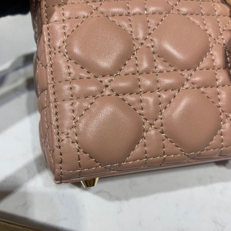 ELE - Dir Bags - 1738