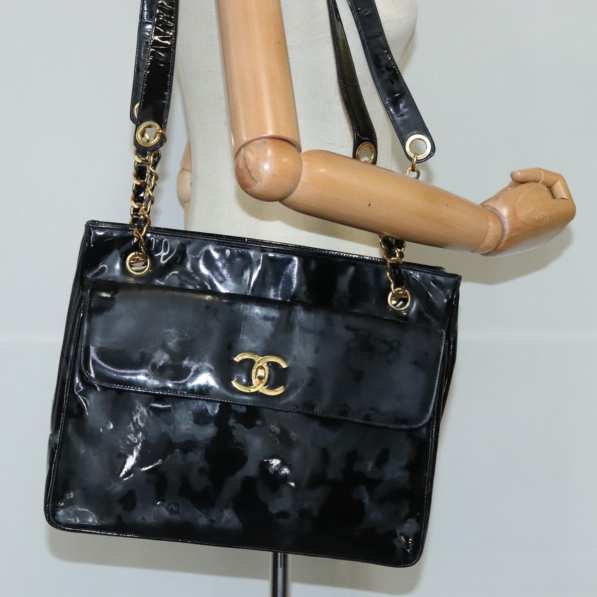 CHANEL Chain Tote Bag Patent leather Black Gold CC 97057