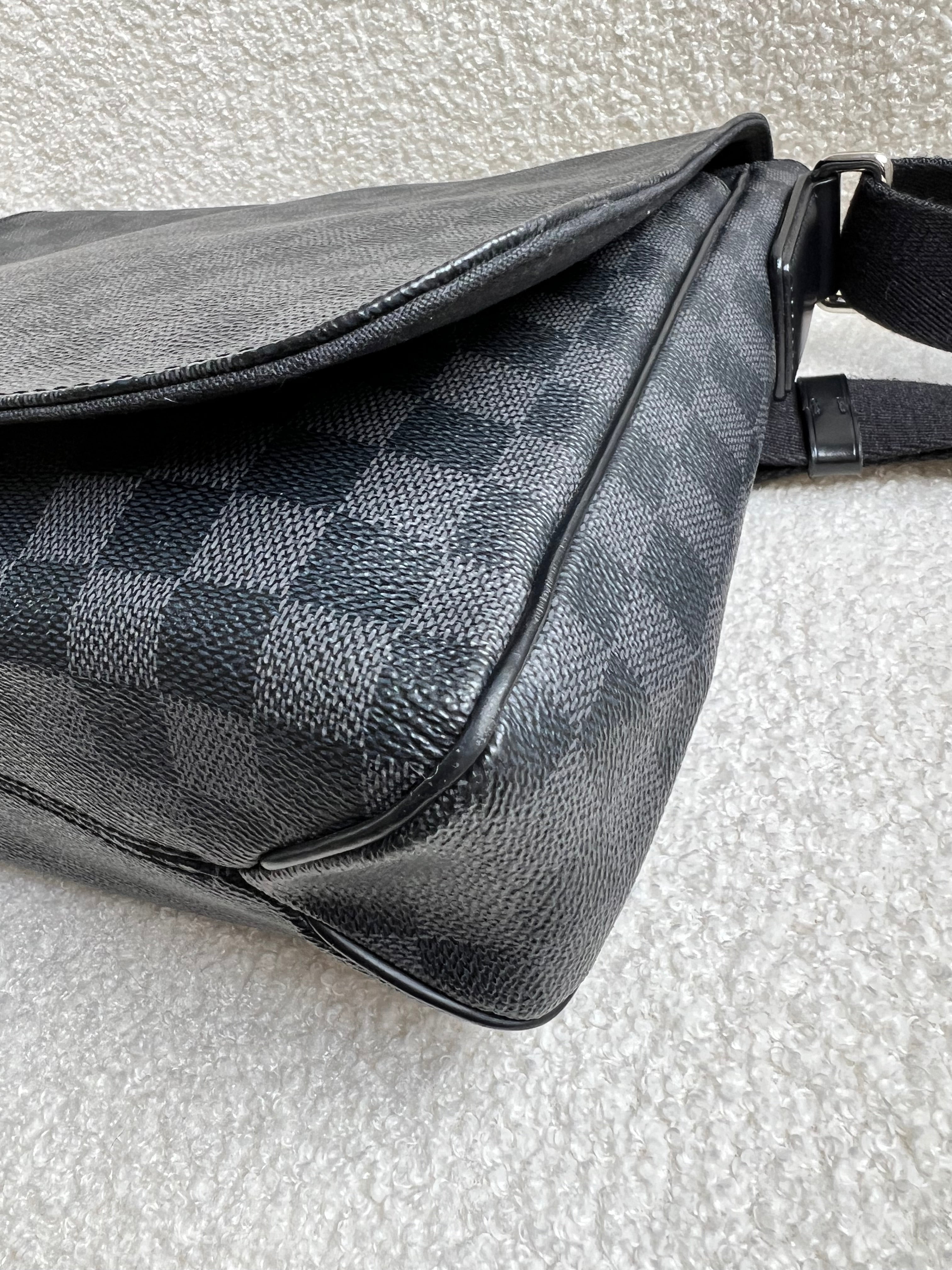 Louis Vuitton PM District Messenger Bag Damier Graphite