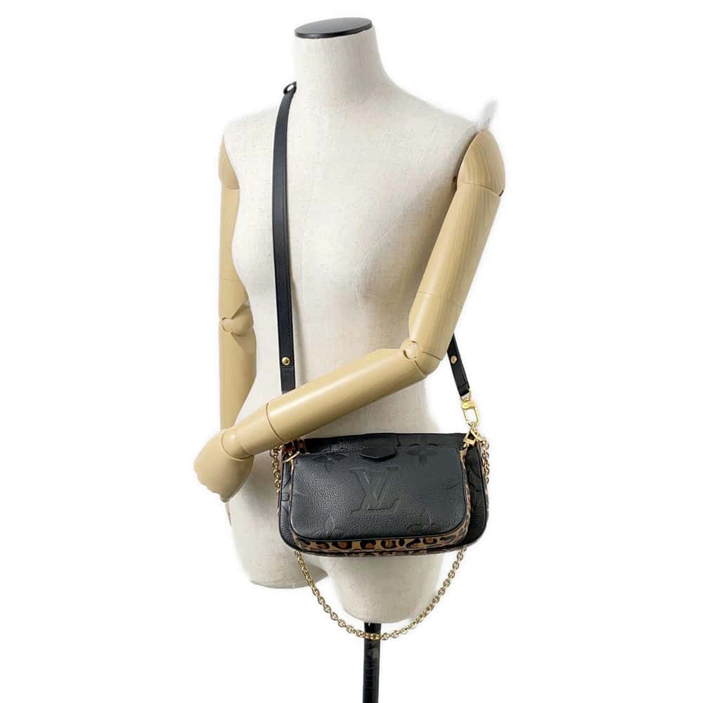 LOUIS VUITTON Multi Pochette Accessoires Noir M58520 Monogram Empreinte Leather Wild at Heart
