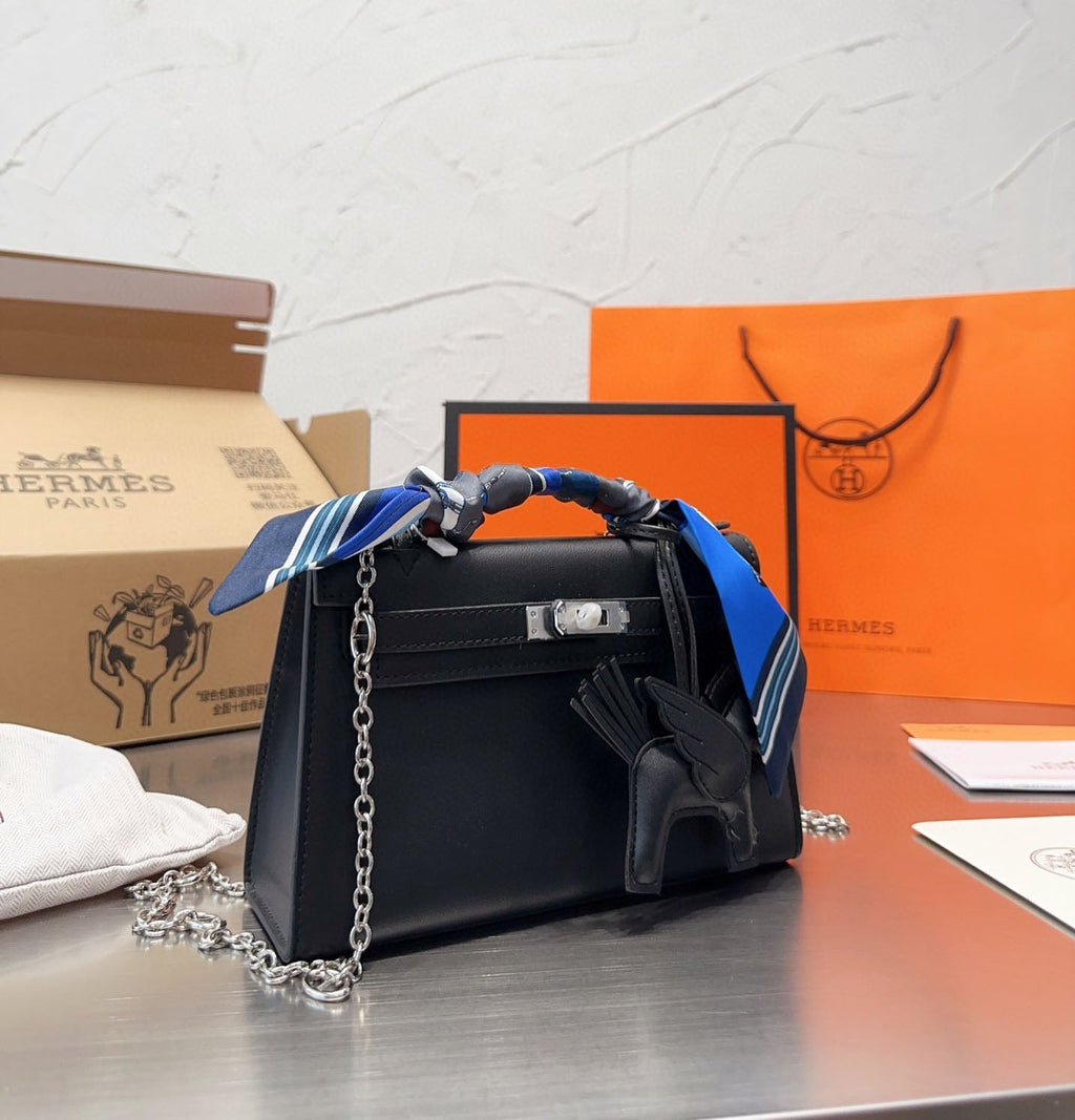 EN - New Arrival Bags HM 140