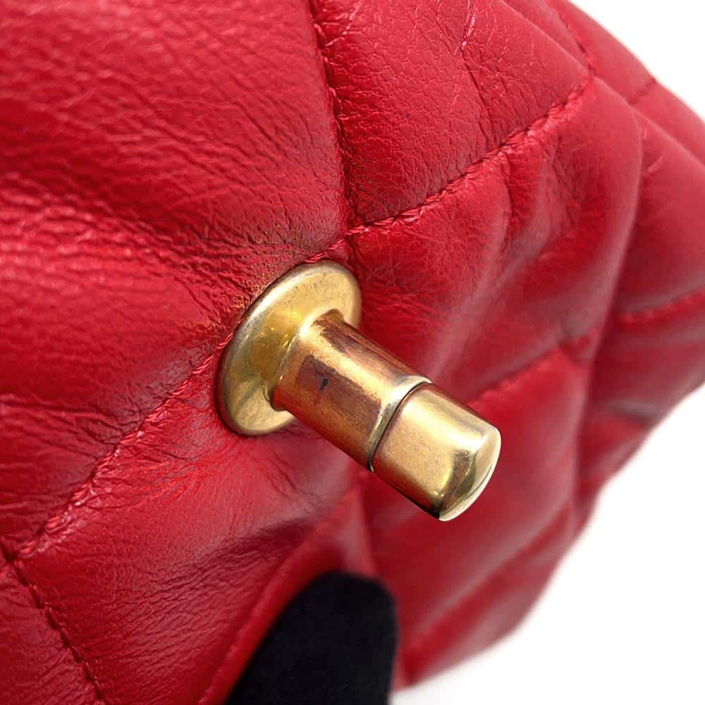 CHANEL CHANEL19 Belt Bag RedAS1163 Lambskin