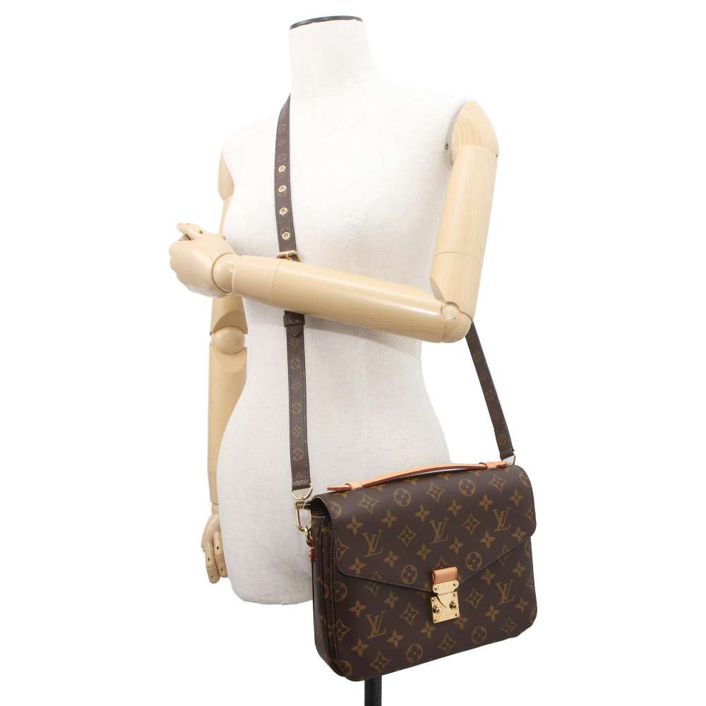 LOUIS VUITTON Pochette Metis Brown M40780 Monogram Size MM