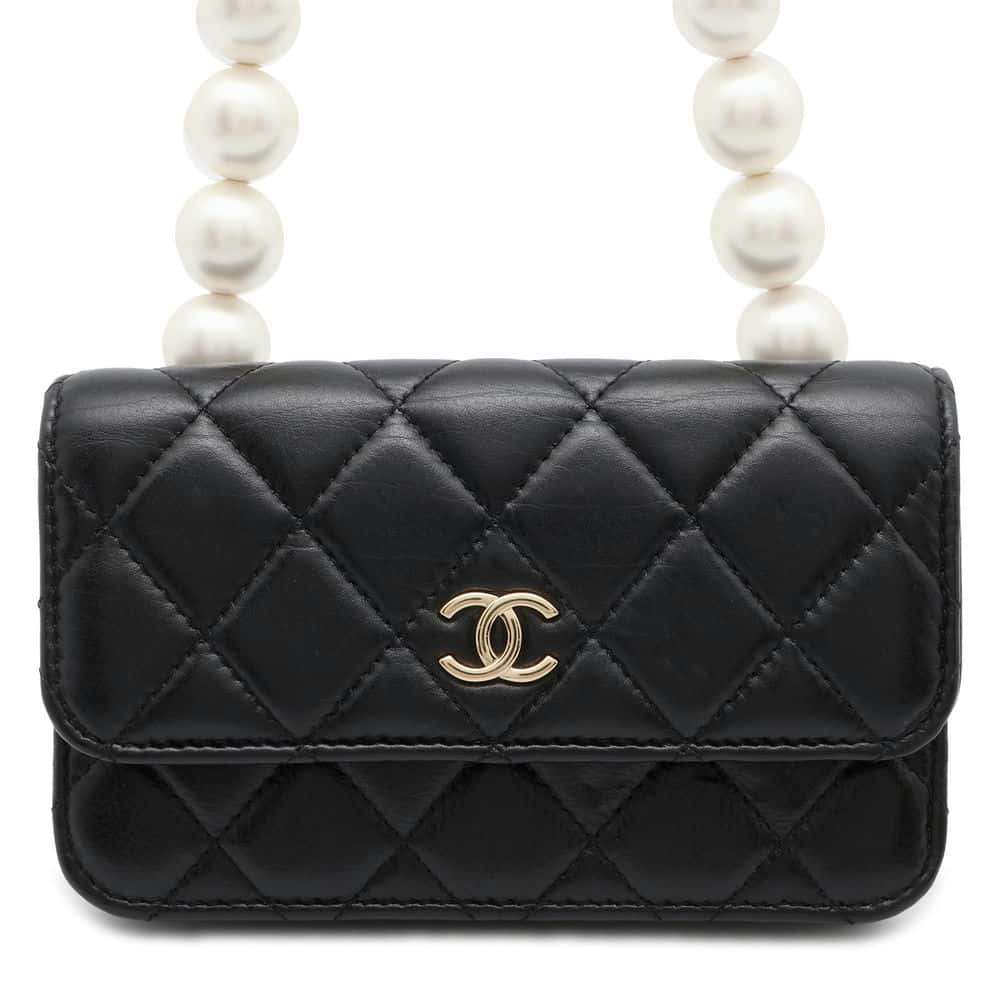 CHANEL matelasse pearl chain wallet BlackAP1839 Lambskin
