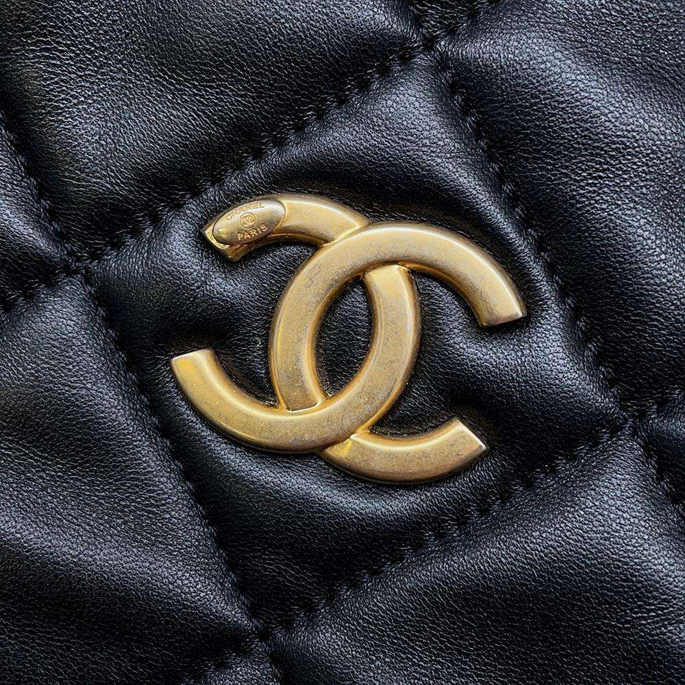 CHANEL Matelasse Diamond Shape ChainPouch Black Lambskin