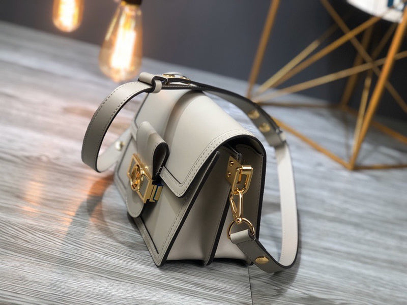 LOV2 Bags - Luxurious Bags  1831