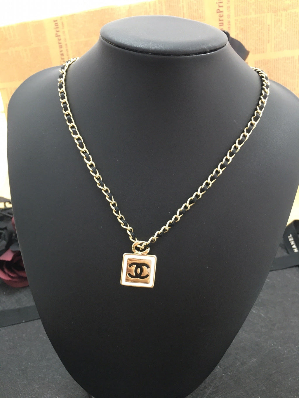 EN - Lux Necklace CHL005