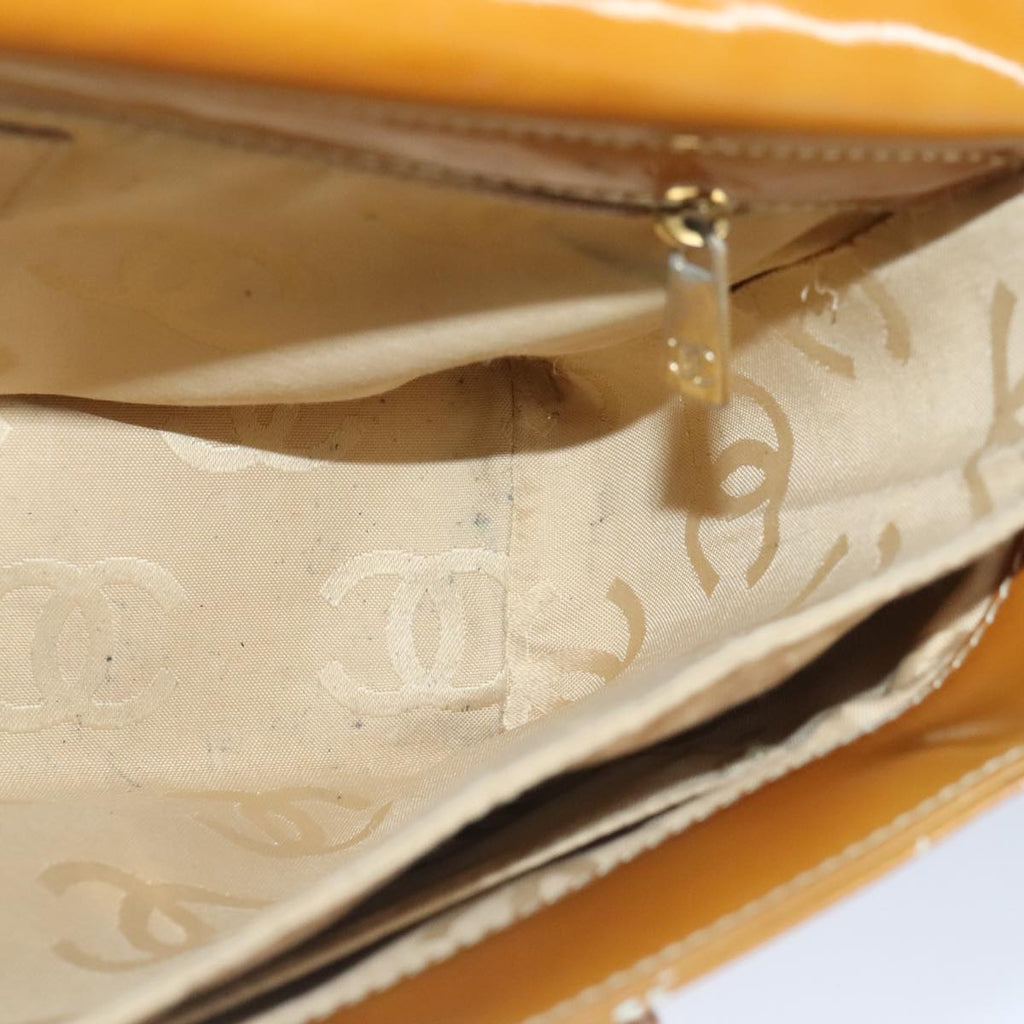 CHANEL Choco Bar Chain Shoulder Bag Patent leather Gold Beige CC 97452