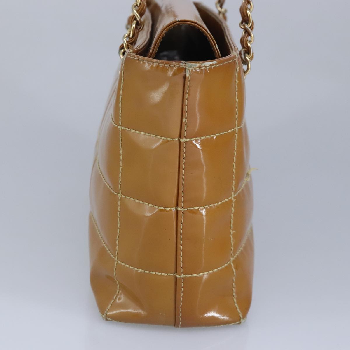 CHANEL Choco Bar Chain Shoulder Bag Patent leather Gold Beige CC 97452