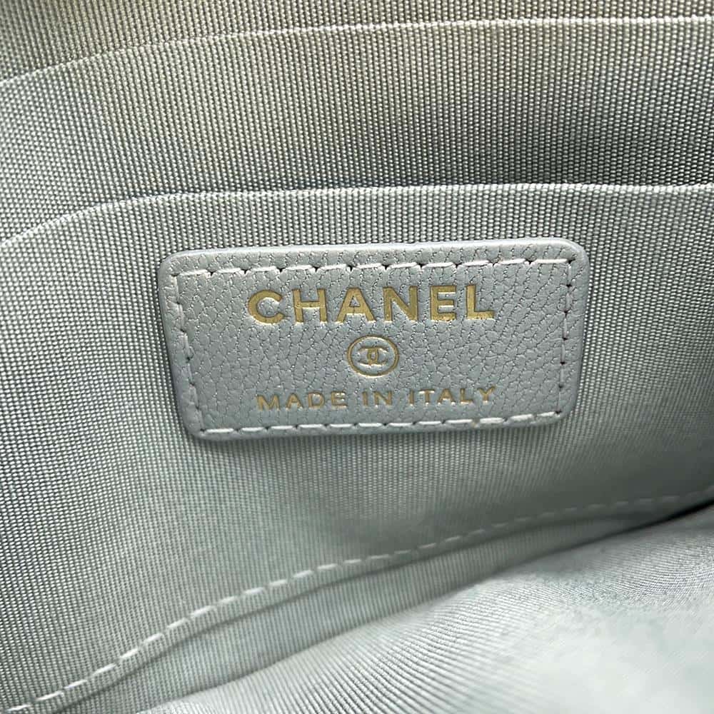 CHANEL Phone & Card Case SilverAP1182 Lambskin