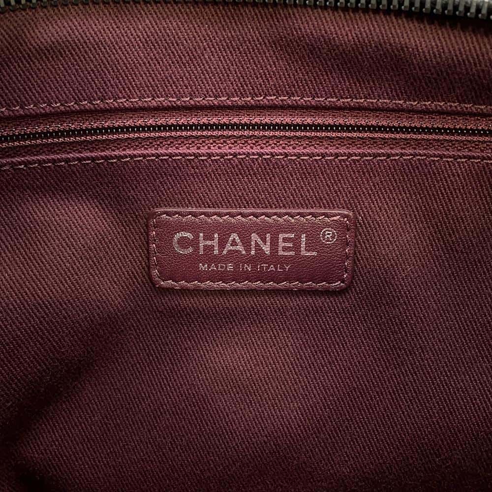 CHANEL Matelasse Tote Bag Black Patent Leather