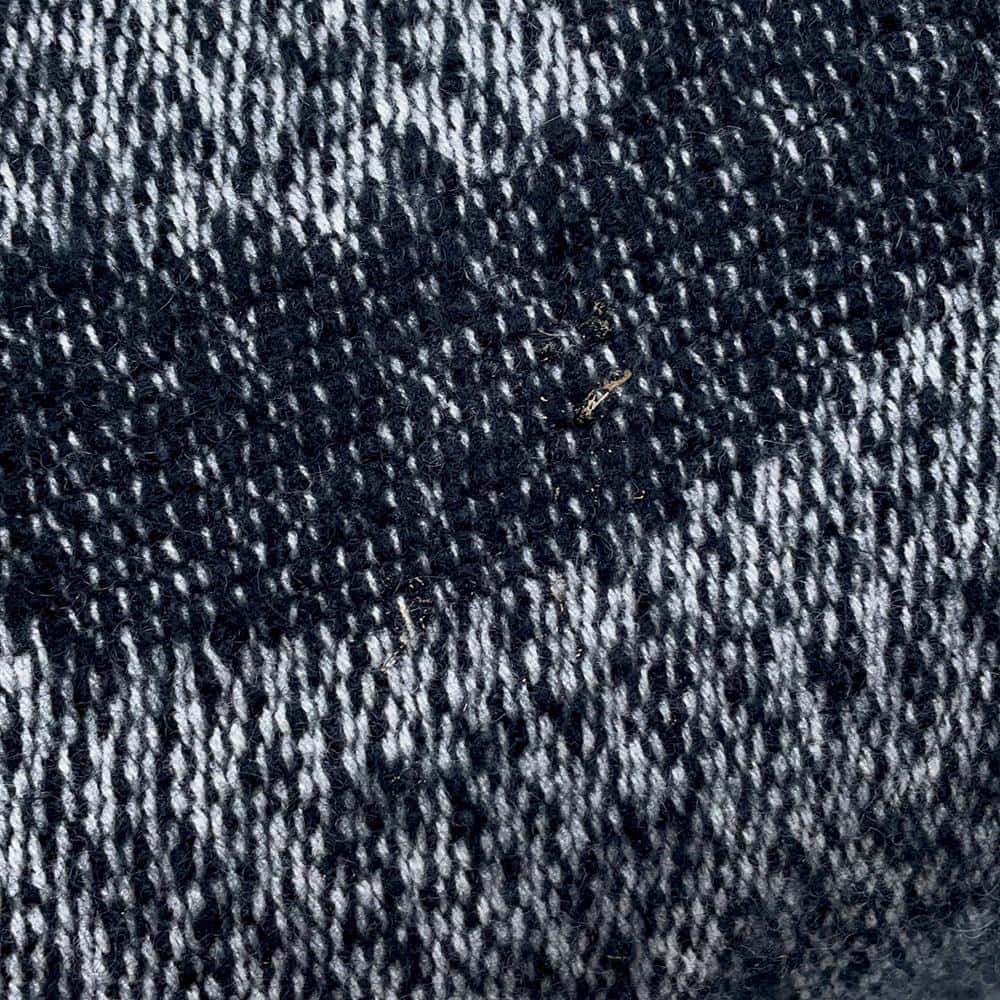 CHANEL CC Logo Cushion Black Cashmere94% Silk6%
