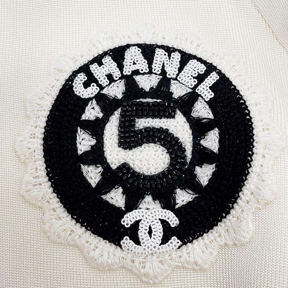 CHANEL CC Logo Sequins Blouson with Logo Patch Size 38 White/BlackP74166 Rayon91% Nylon7% Polyurethane2%