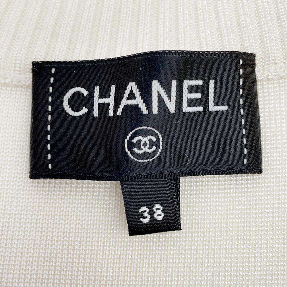 CHANEL CC Logo Sequins Blouson with Logo Patch Size 38 White/BlackP74166 Rayon91% Nylon7% Polyurethane2%
