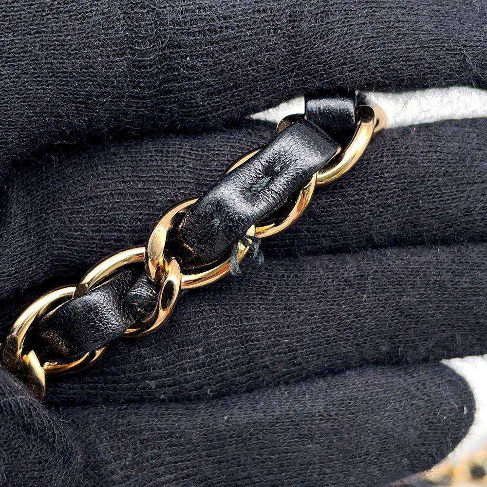 CHANEL Matelasse ChainShoulder Bag BlackA01112 Lambskin Size 25