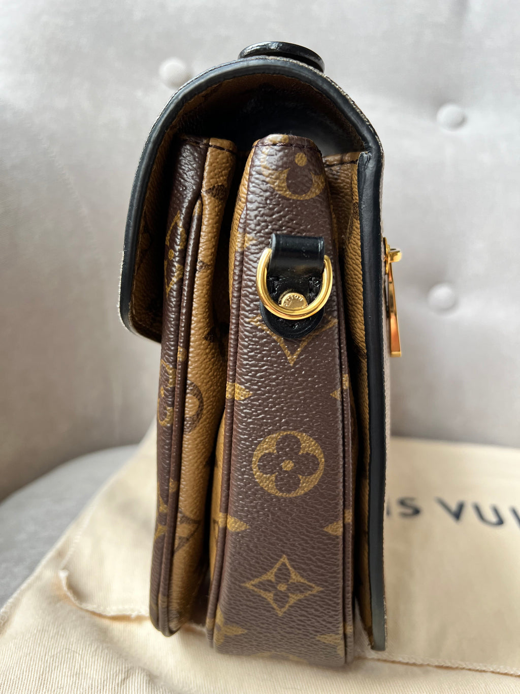 Louis Vuitton Pochette Metis Reverse Monogram (RRP £1,970)