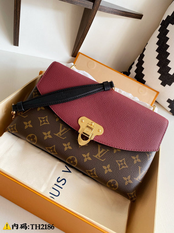 LOV2 Bags - Luxurious Bags  2645
