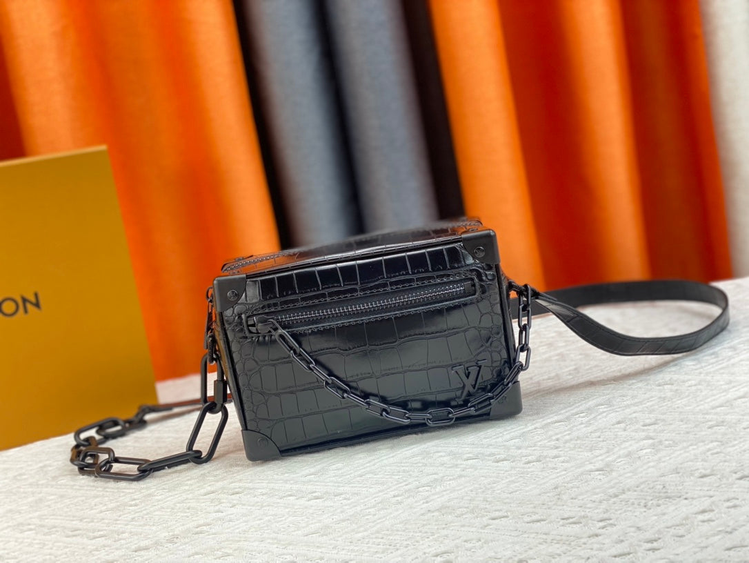EN - Luxury Bags LUV 741