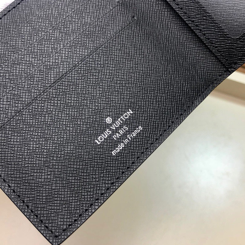 LOV2 Bags - Luxurious Bags  2413