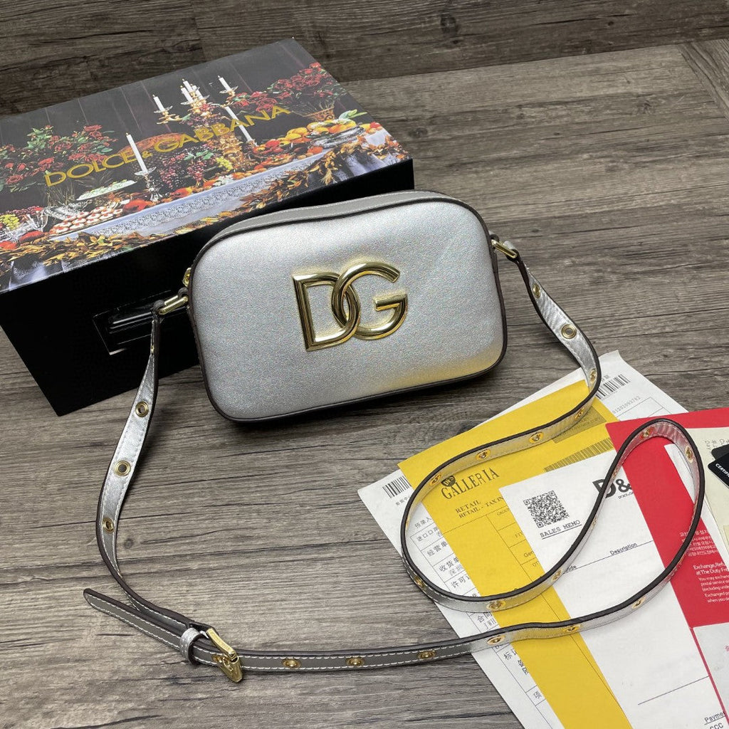 GLAMI Crossbody 3.5 Bag Silver For Women 7.5in/19cm GLAMI