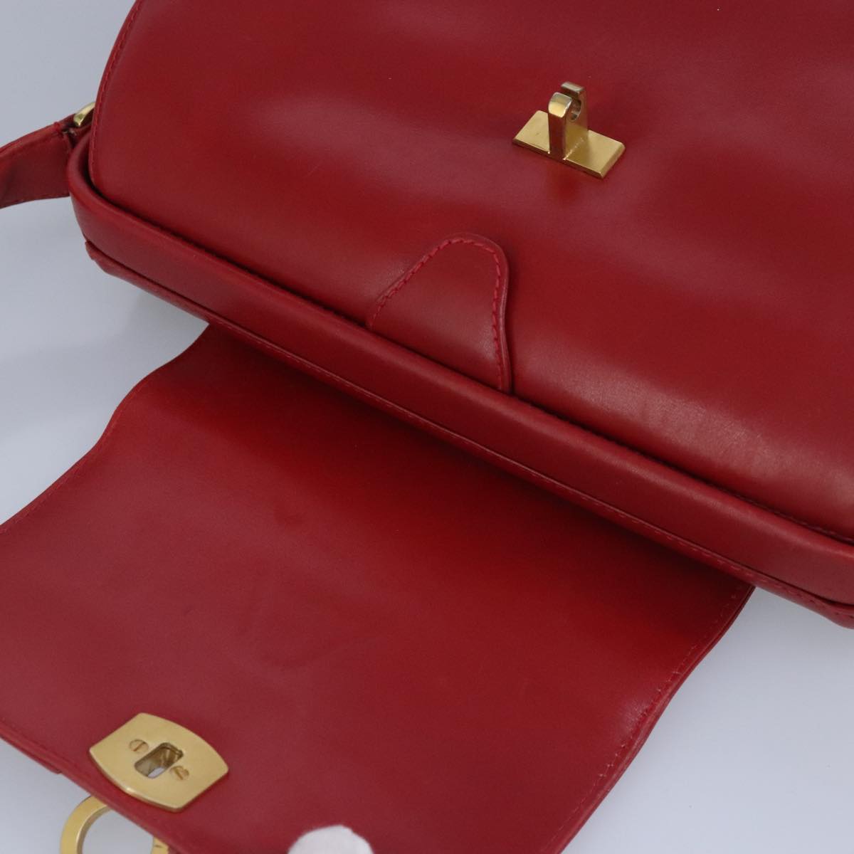 GUCCI Shoulder Bag Leather Red Gold 98126