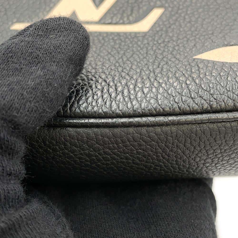 LOUIS VUITTON Multi Pochette Accessoires Noir/Beige M45777 Monogram Empreinte Leather