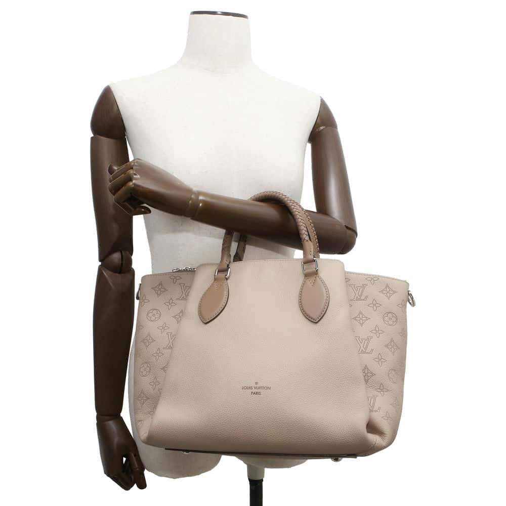 LOUIS VUITTON Omea Galet M55031 Monogram Mahina