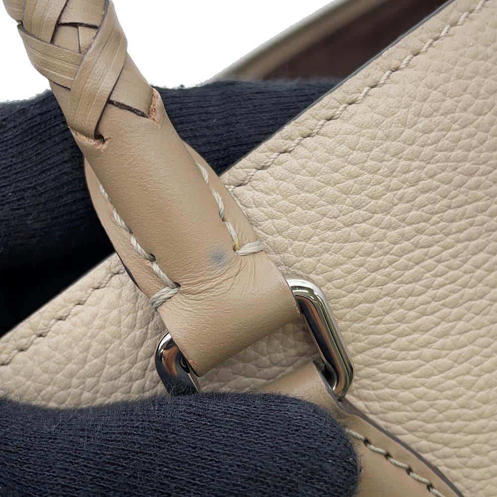 LOUIS VUITTON Omea Galet M55031 Monogram Mahina