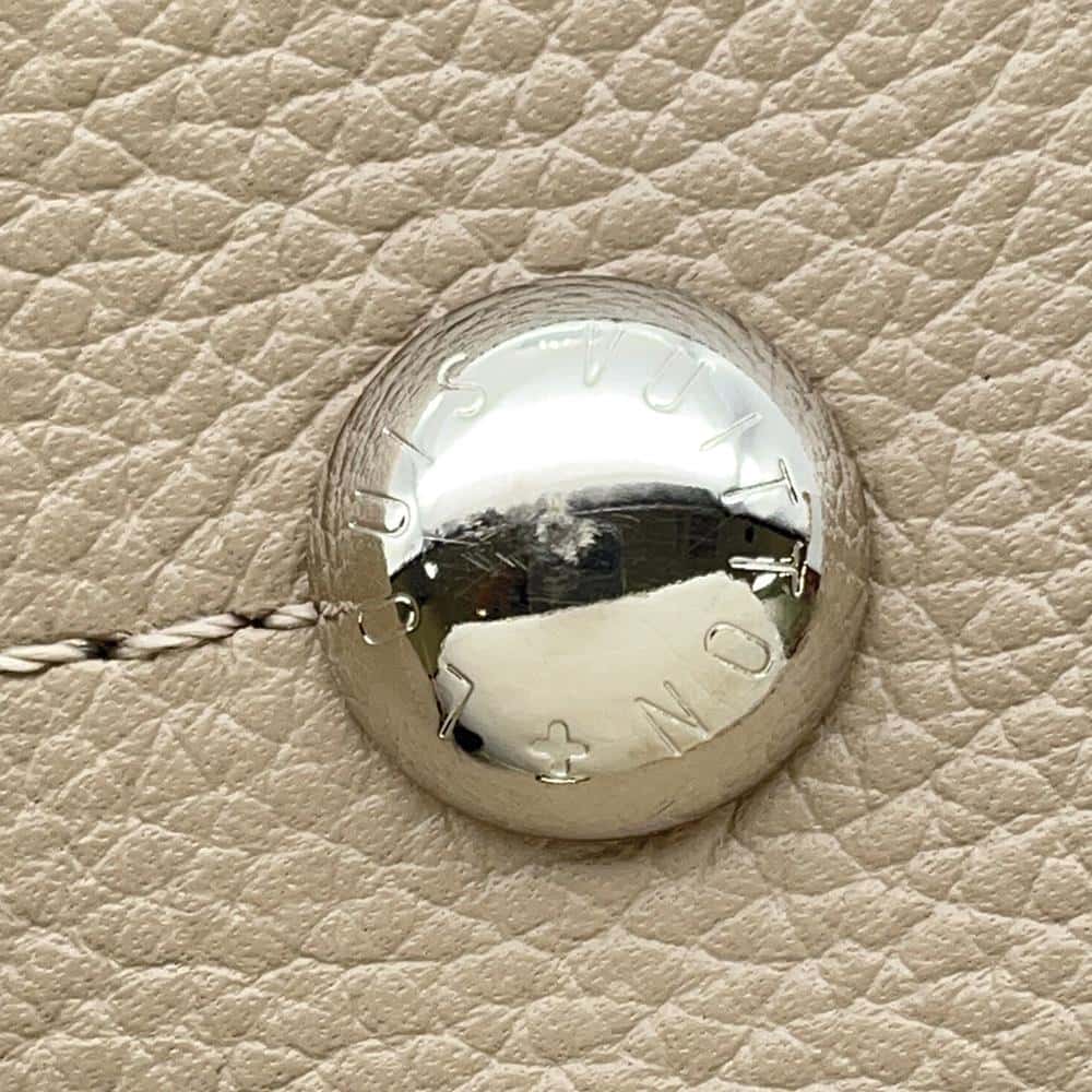LOUIS VUITTON Omea Galet M55031 Monogram Mahina