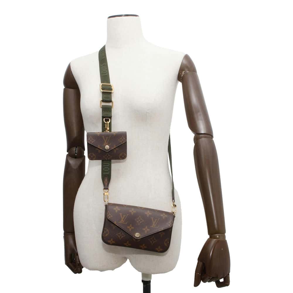 LOUIS VUITTON Multiie Pochette Green M80091 Monogram