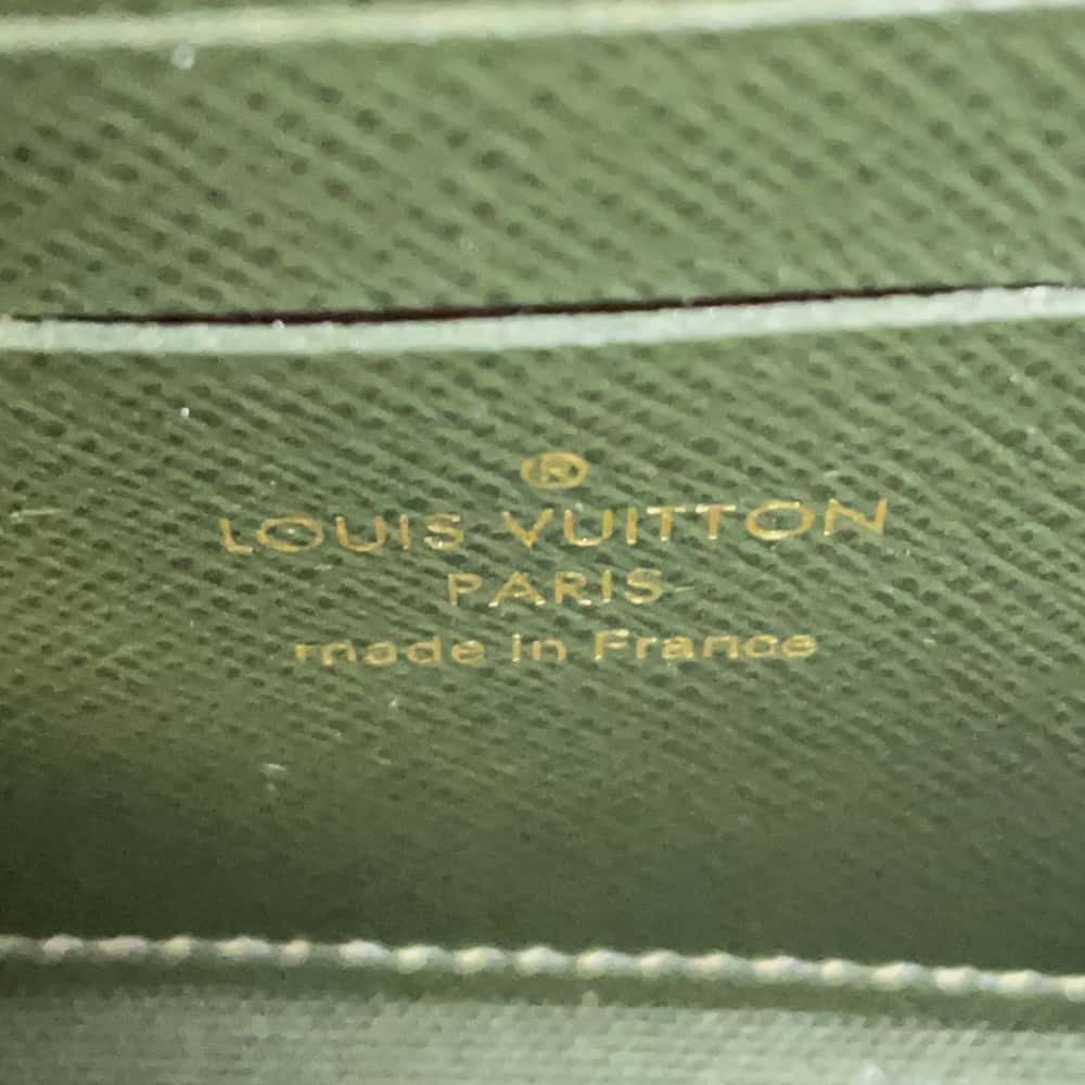 LOUIS VUITTON Multiie Pochette Green M80091 Monogram