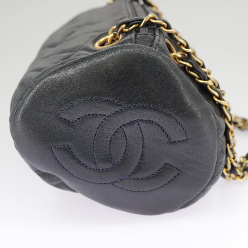 CHANEL Matelasse Chain Shoulder Bag Leather Navy Gold CC 98296