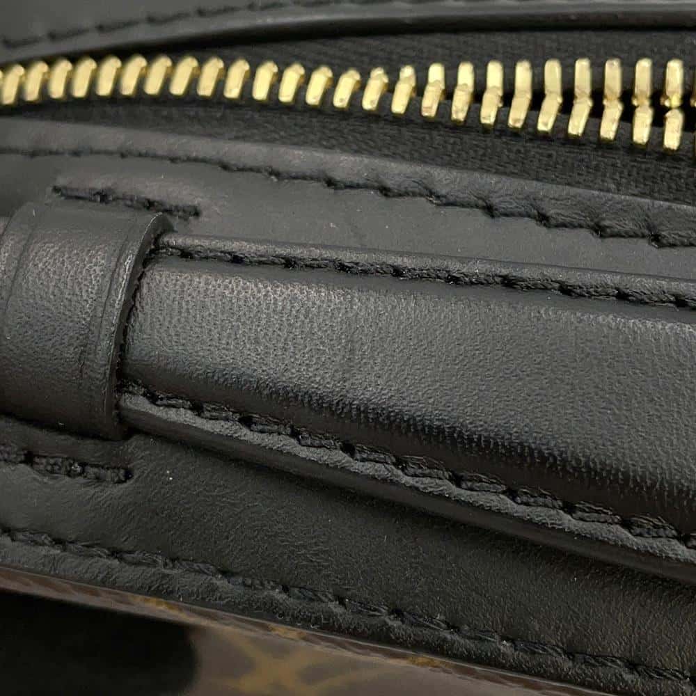 LOUIS VUITTON Saintonge Noir M43555 Monogram