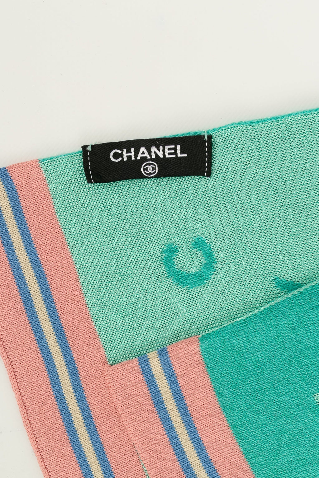 ÃƒÆ’Ã¢â‚¬Â°charpe verte Chanel