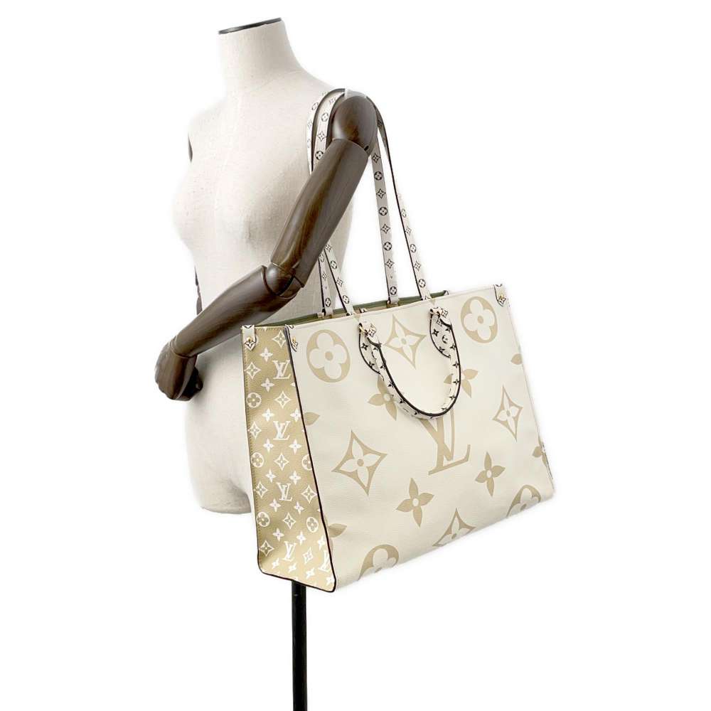 LOUIS VUITTON Onthego Creme/Khaki/Beige M44571 Monogram / Giant Size GM