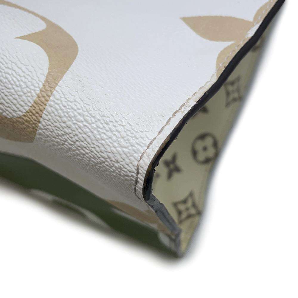 LOUIS VUITTON Onthego Creme/Khaki/Beige M44571 Monogram / Giant Size GM