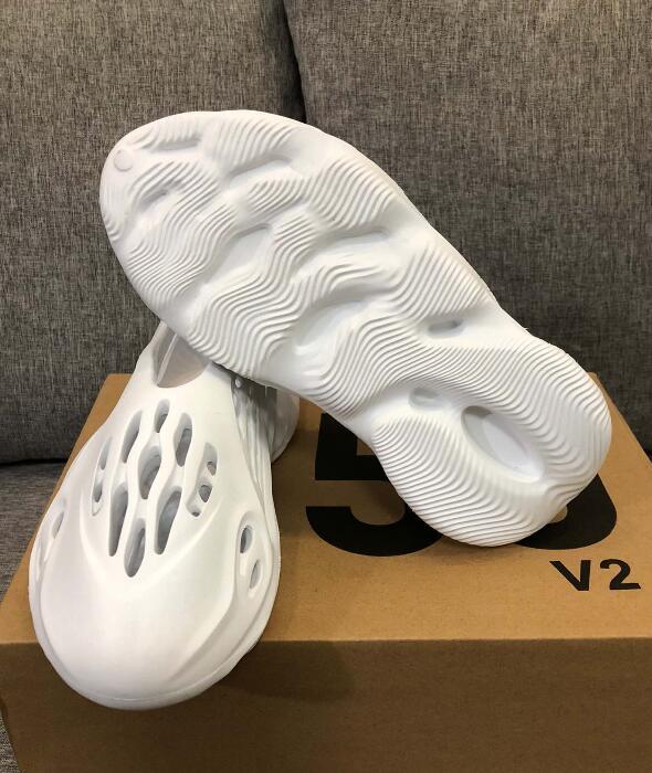 SAMC - YZO Sneakers - 232