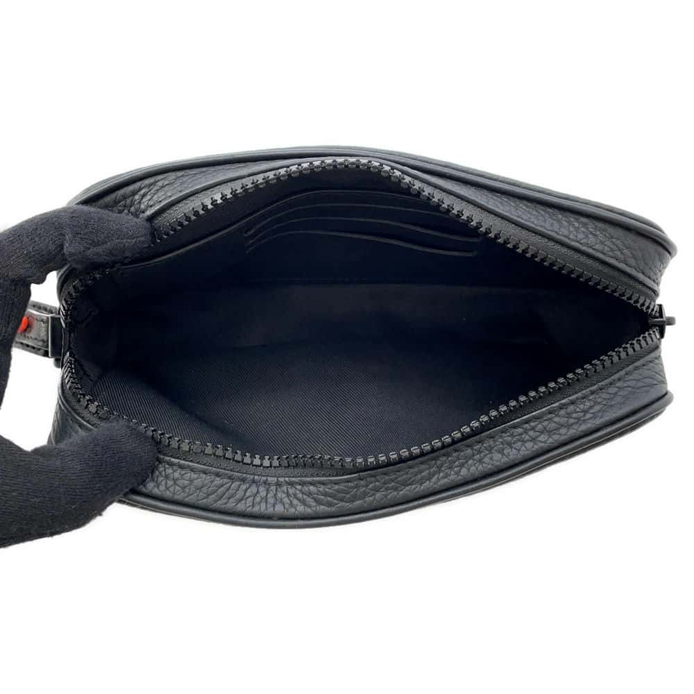 LOUIS VUITTON Pochette Volga Noir M53550 Monogram・Taurillon