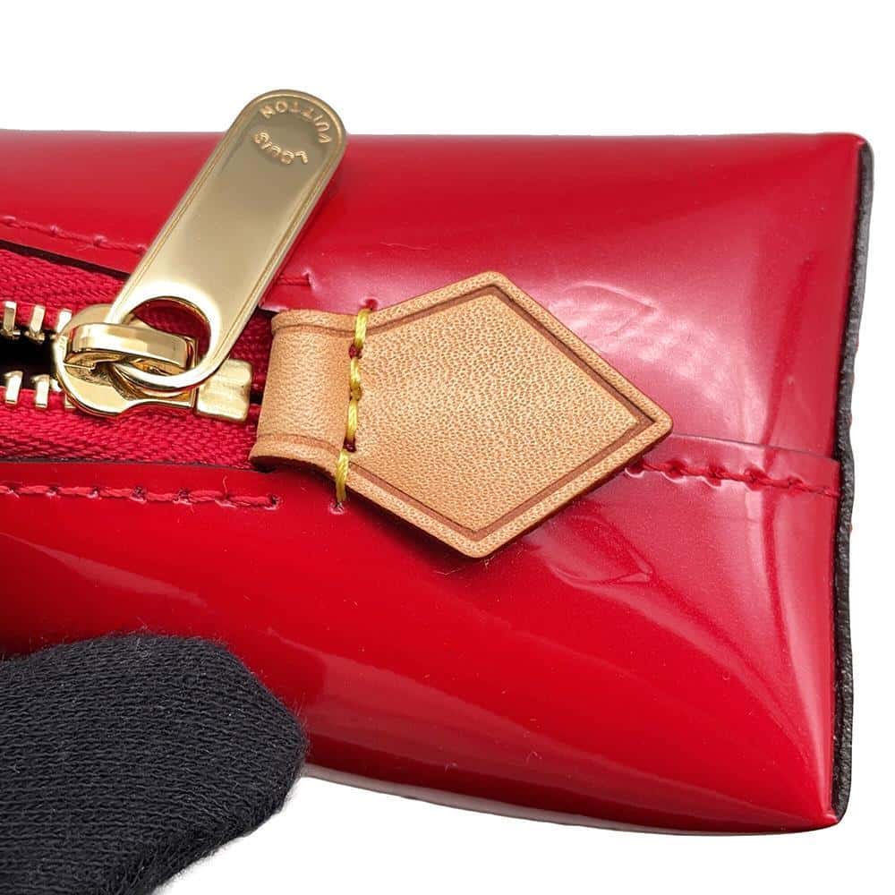LOUIS VUITTON Pochette Cosmetic Pomme Damour M91496 Monogram Vernis Leather