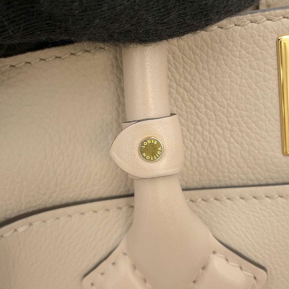 LOUIS VUITTON On My Side Greige M57729 Monogram Calf Leather Size PM