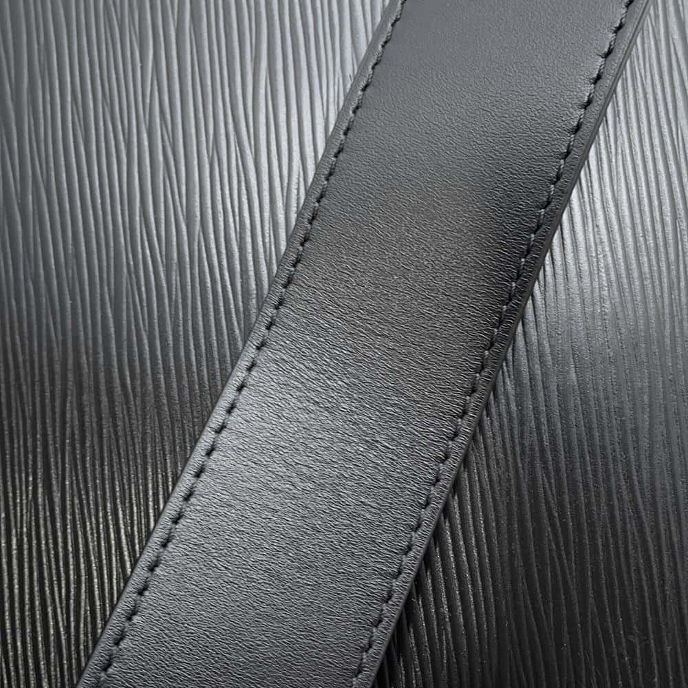 LOUIS VUITTON Sac Plat Fold Noir M58497 Epi Leather