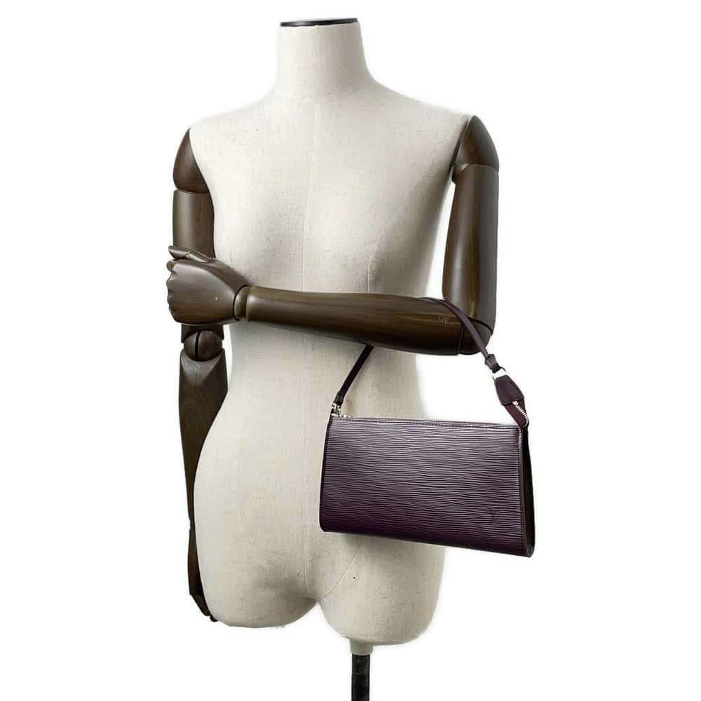 LOUIS VUITTON Pochette Accessoires Cassis M5298K Epi Leather